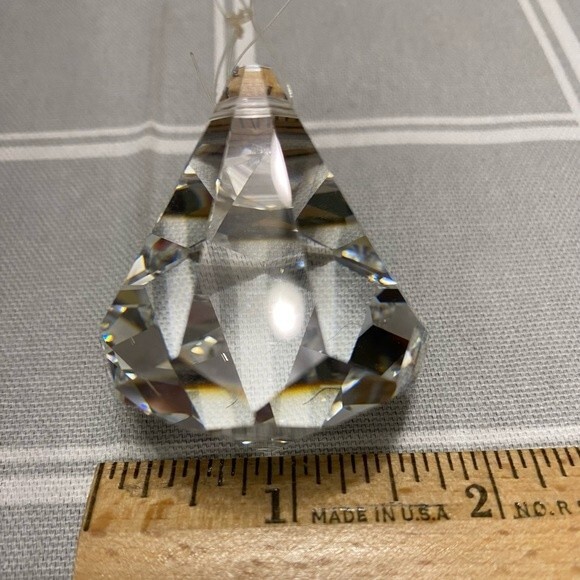 Crystal Prism Hang In Window Sun Catcher Sends Out Brilliant Rainbow Reflections - Picture 2 of 4